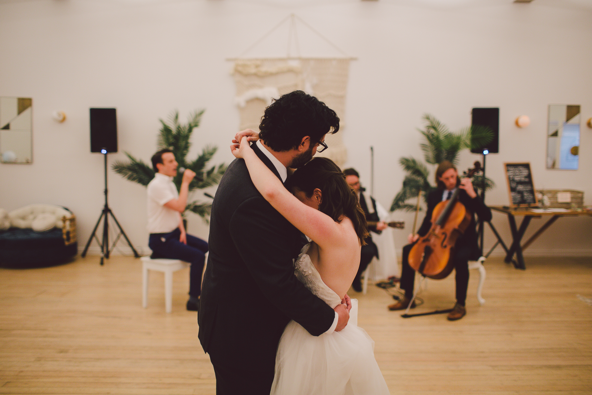 first dance-hipster-outdoor ceremony-los angeles-cool wedding venue-ruby street