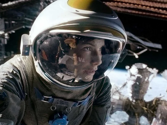 The White parts of the helmet are actually 3D printed by Quickparts.