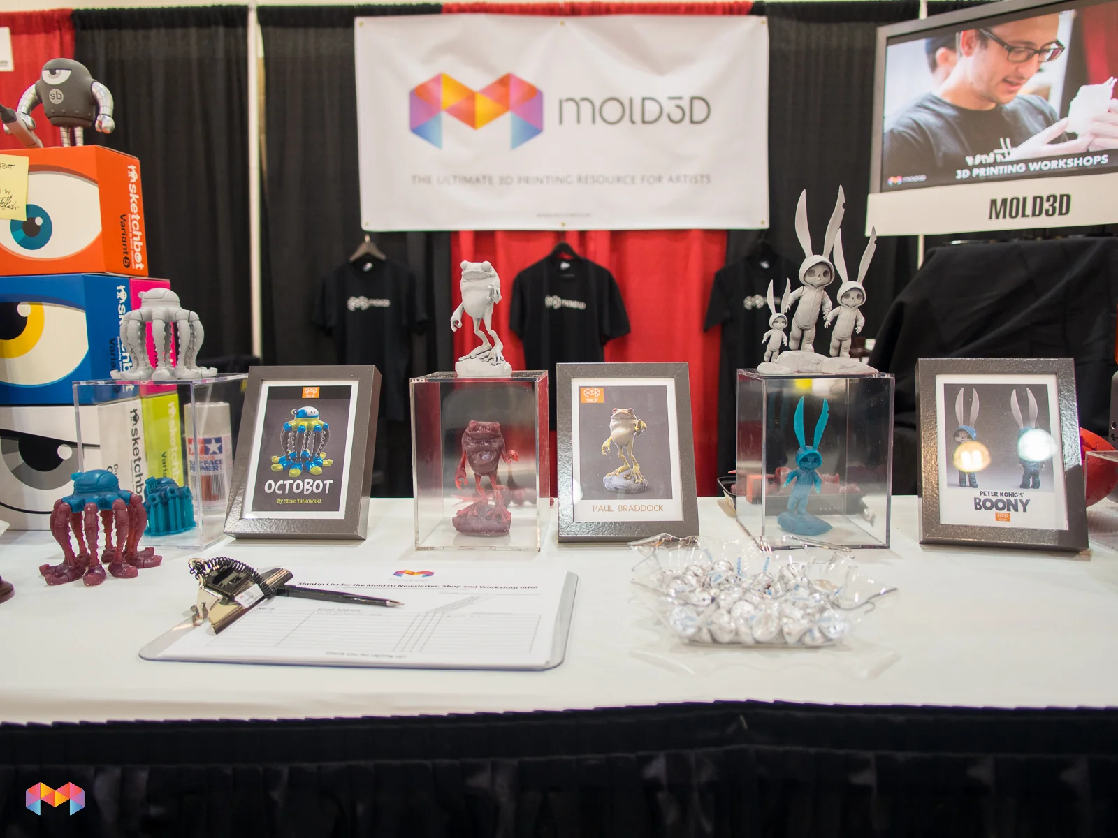 Mold3D at Designer Con. Merging the world of Art and Designer Toys with 3D Printing
