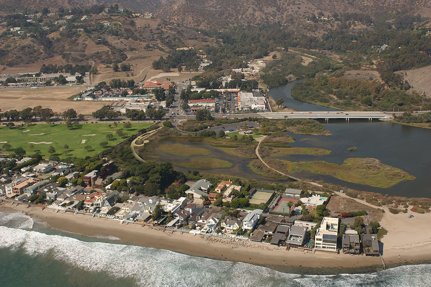 0-bunch-design-malibu-lagoon-Aerial Perspective copy1.jpg