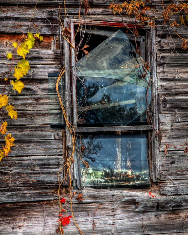 farmhouse_window_web.jpg