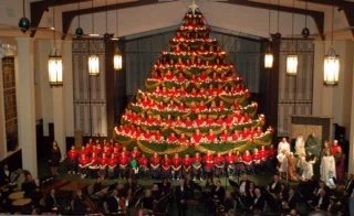 FUMCBS The Living Christmas Tree