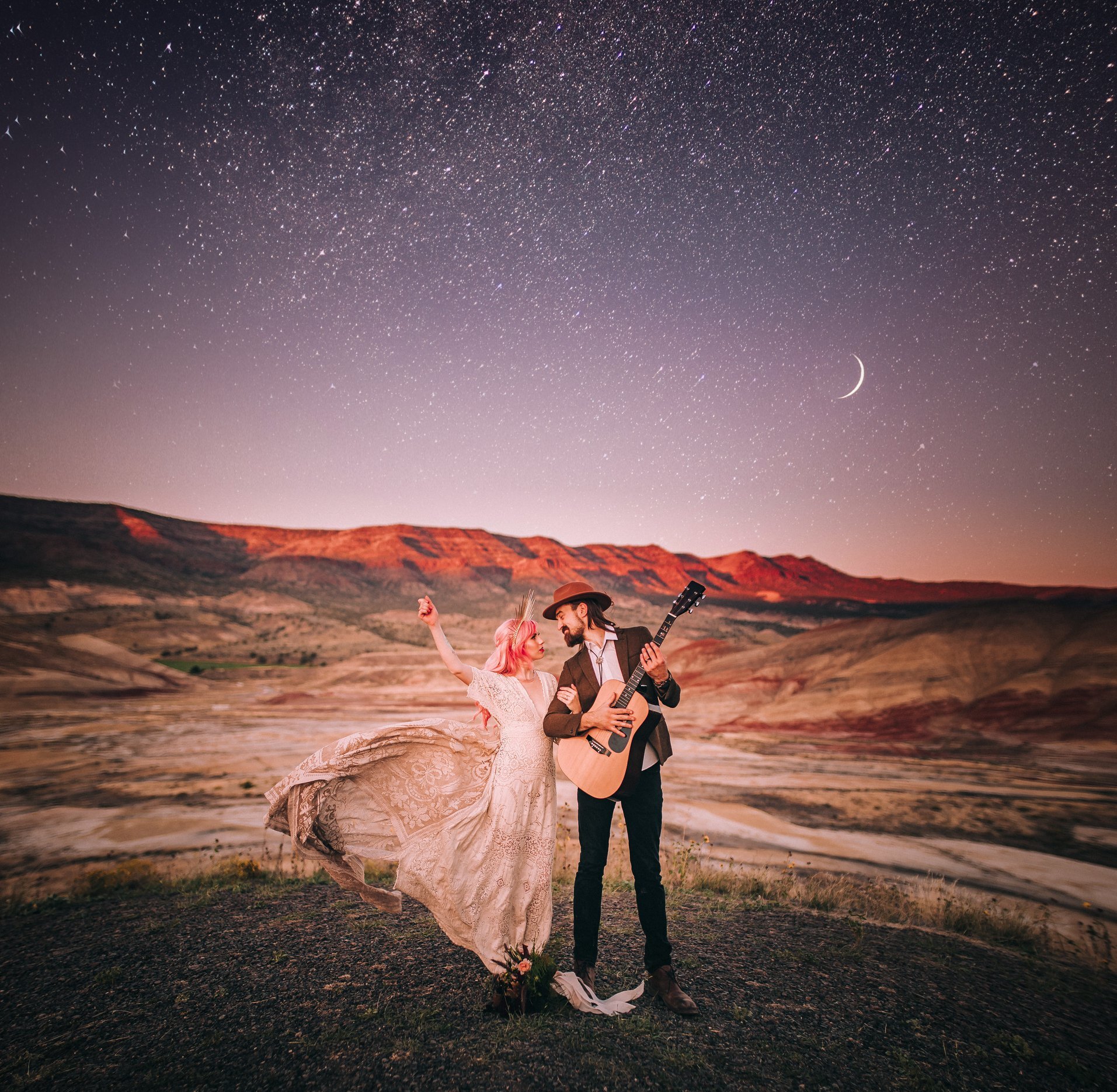 Painted-Hills-Mitchell-Oregon-Elopement-Wedding-Photographer-Amy-Booker-Photography