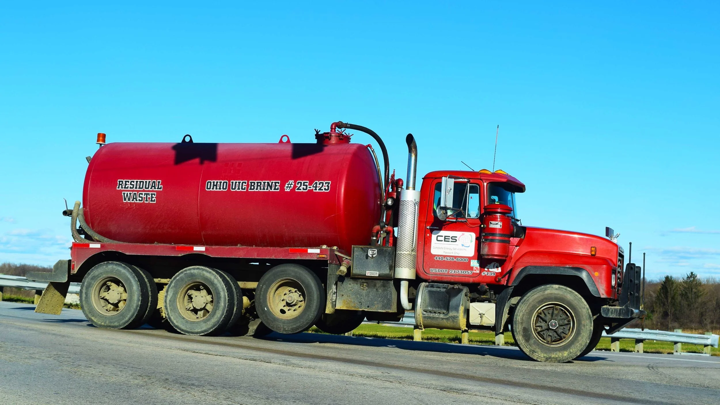 OH_ResidualWaste_Truck_Off_I90_DSC_0116_Photoshop.jpg
