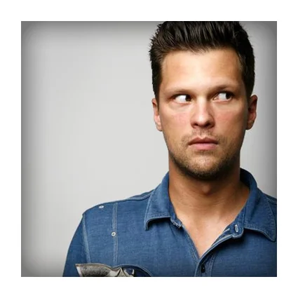 Julian McCulloug