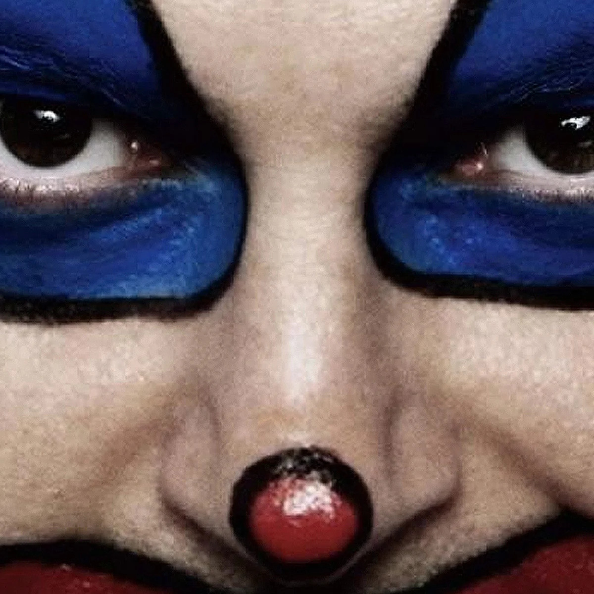 The Many Moods of Rob Corddry: A Users Guide