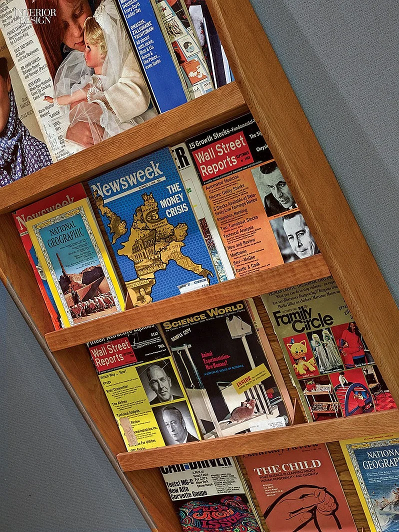 Mad Men Set - Magazine Rack