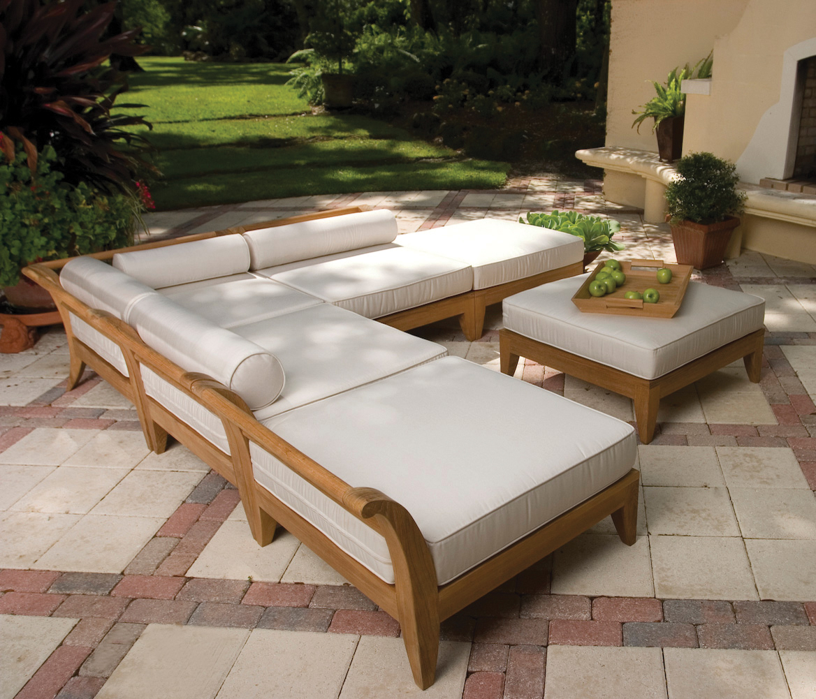 Outdoor Furniture Ing Guide Metrospace Design - Outdoor Patio Set Plans