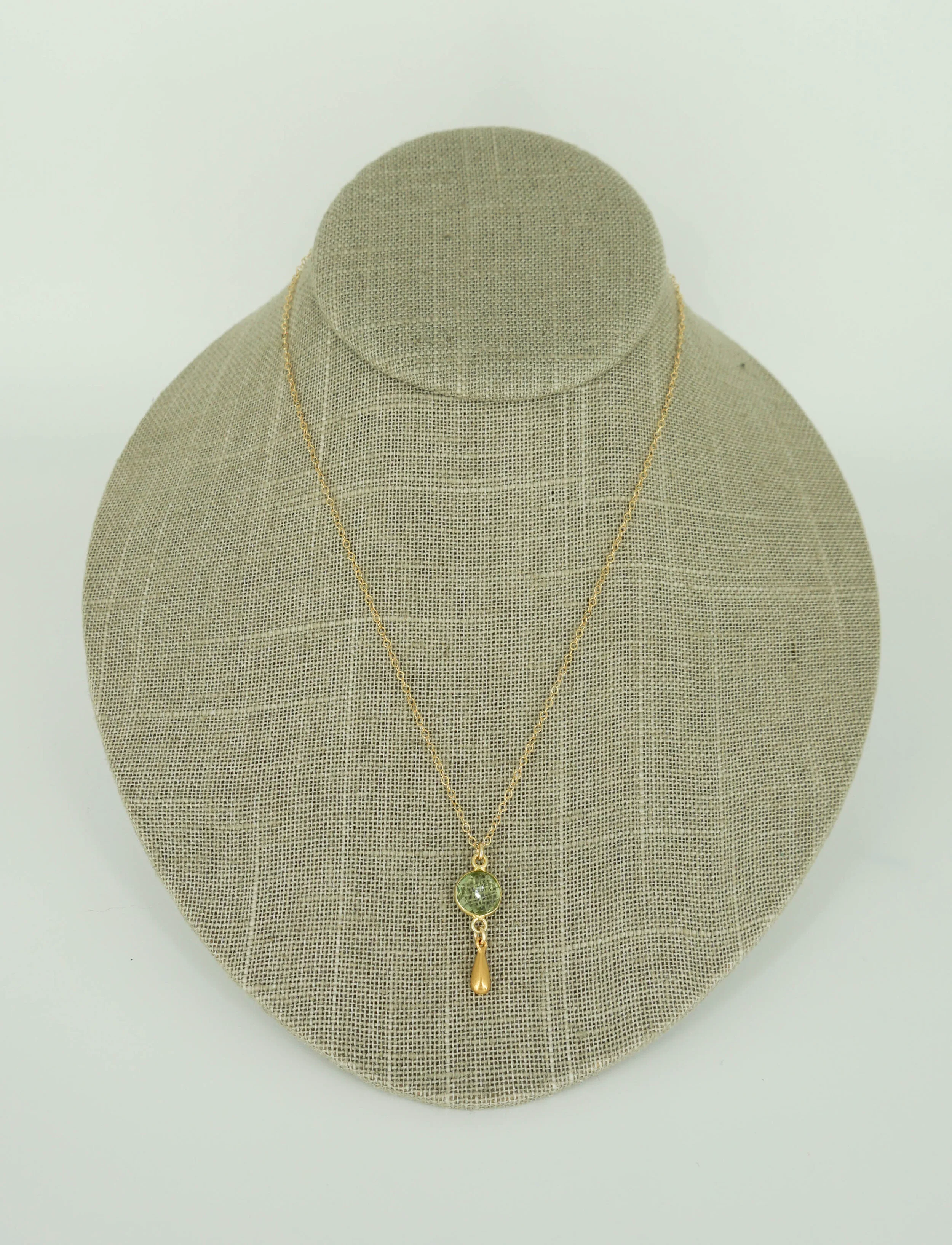 13. Peridot Penant Necklace- 2.jpg