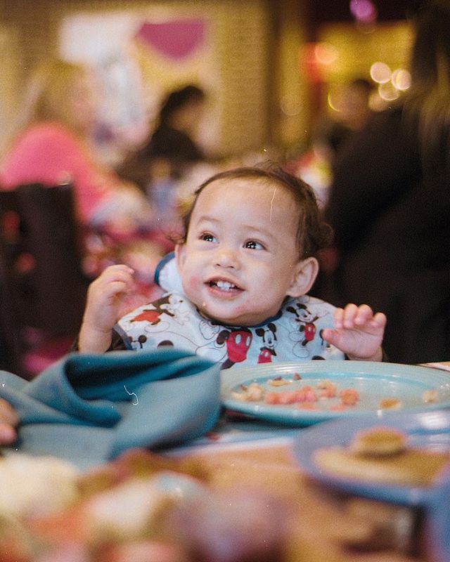 Happiest when he&rsquo;s grubbin 🍗 🍉 Kylo&rsquo;s first birthday celebration #goofyskitchen 11.30.18 🎞 #kodakultramax400