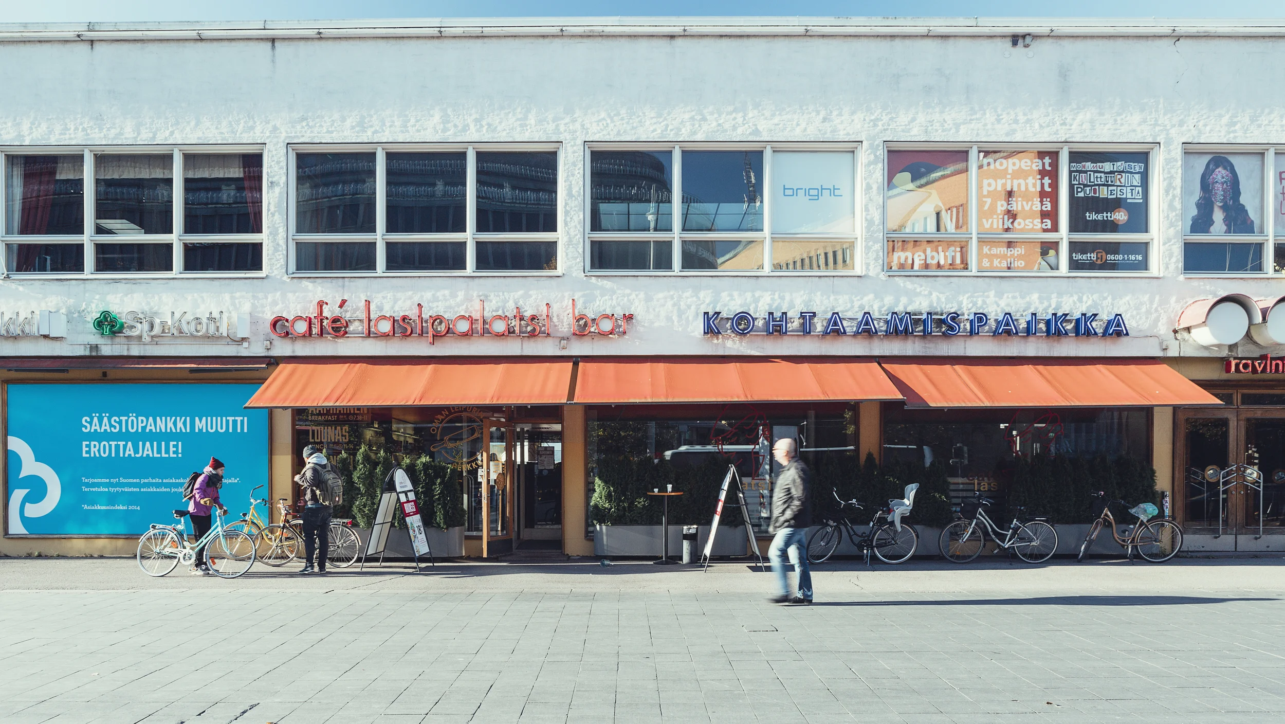 Outside Cafe Lasipalatsi