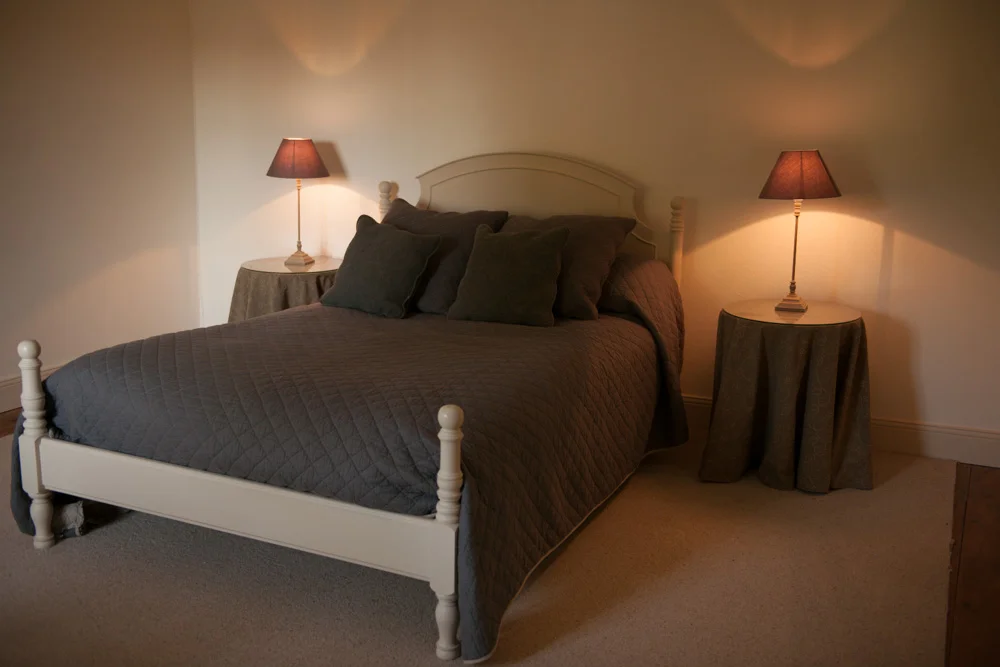Bed3-9.jpg