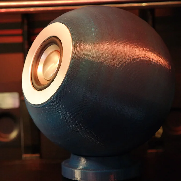 3d-printed-spiral-sphere-speaker-03.jpg