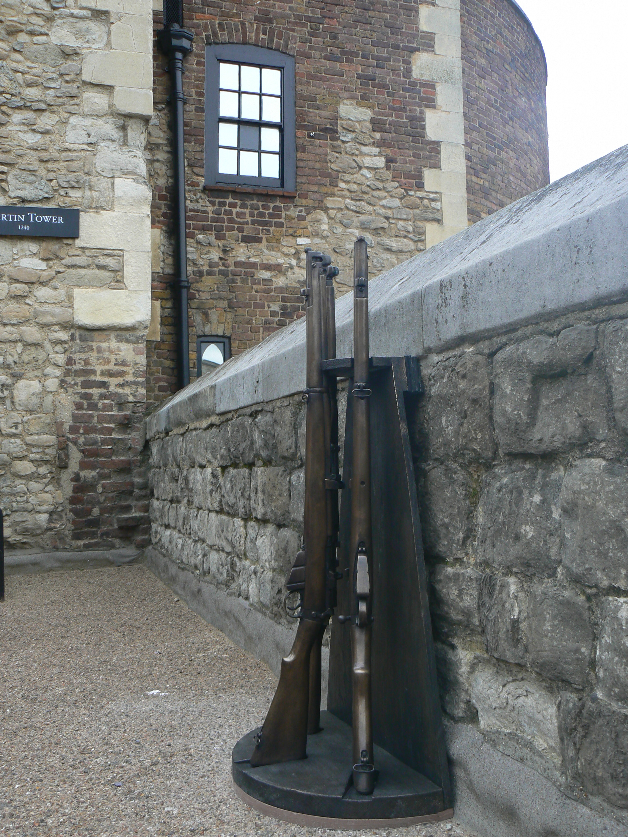 Tower - rifle stand  2.JPG