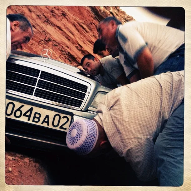 As night fell we came across a family who had driven off the road. In a testament to Tajik hospitality, all of the next 5 cars stopped and together we picked the car up and out of the ditch. On the isolated road, my friend described it to me this wa…