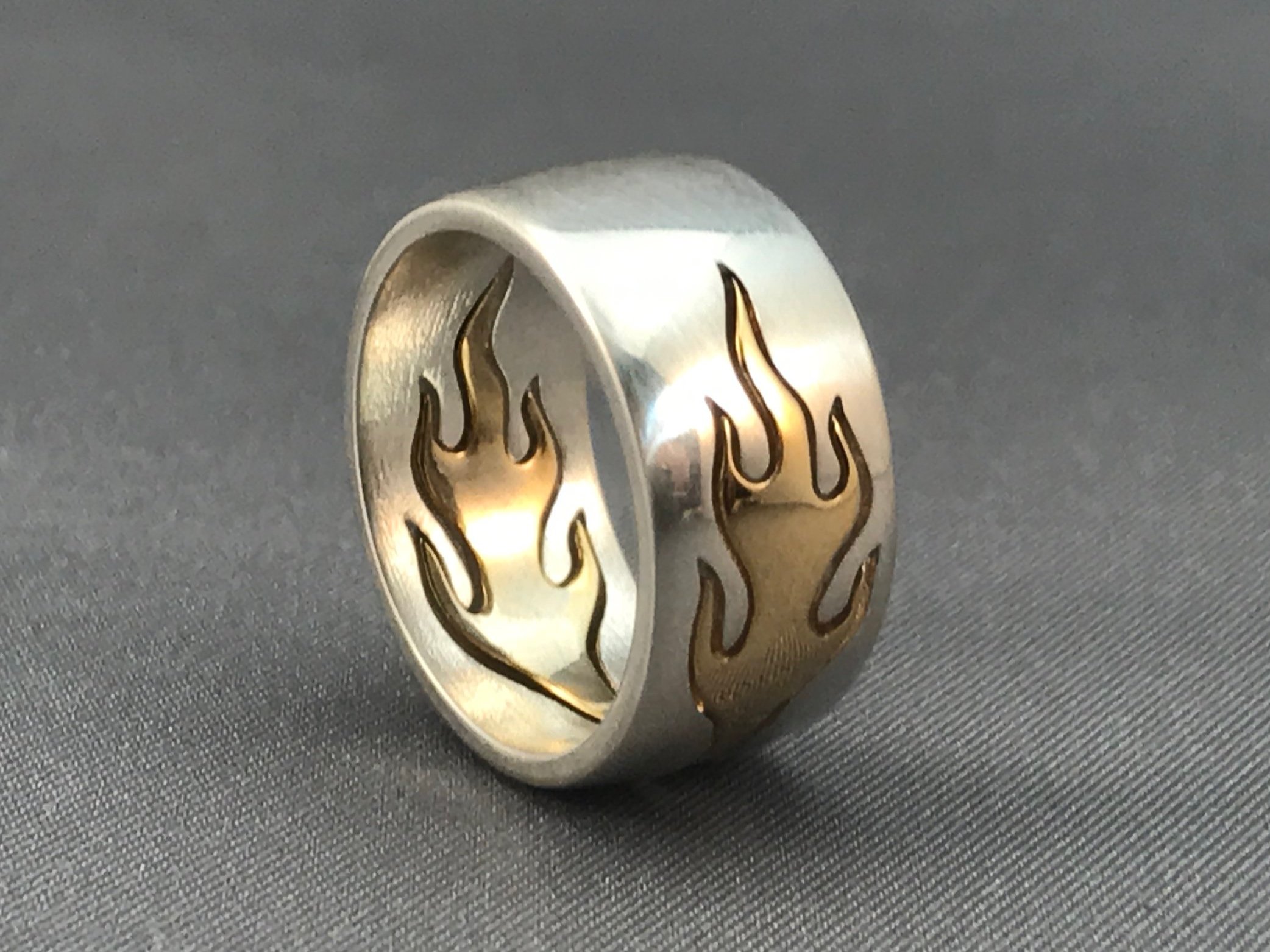 Two piece flame ring