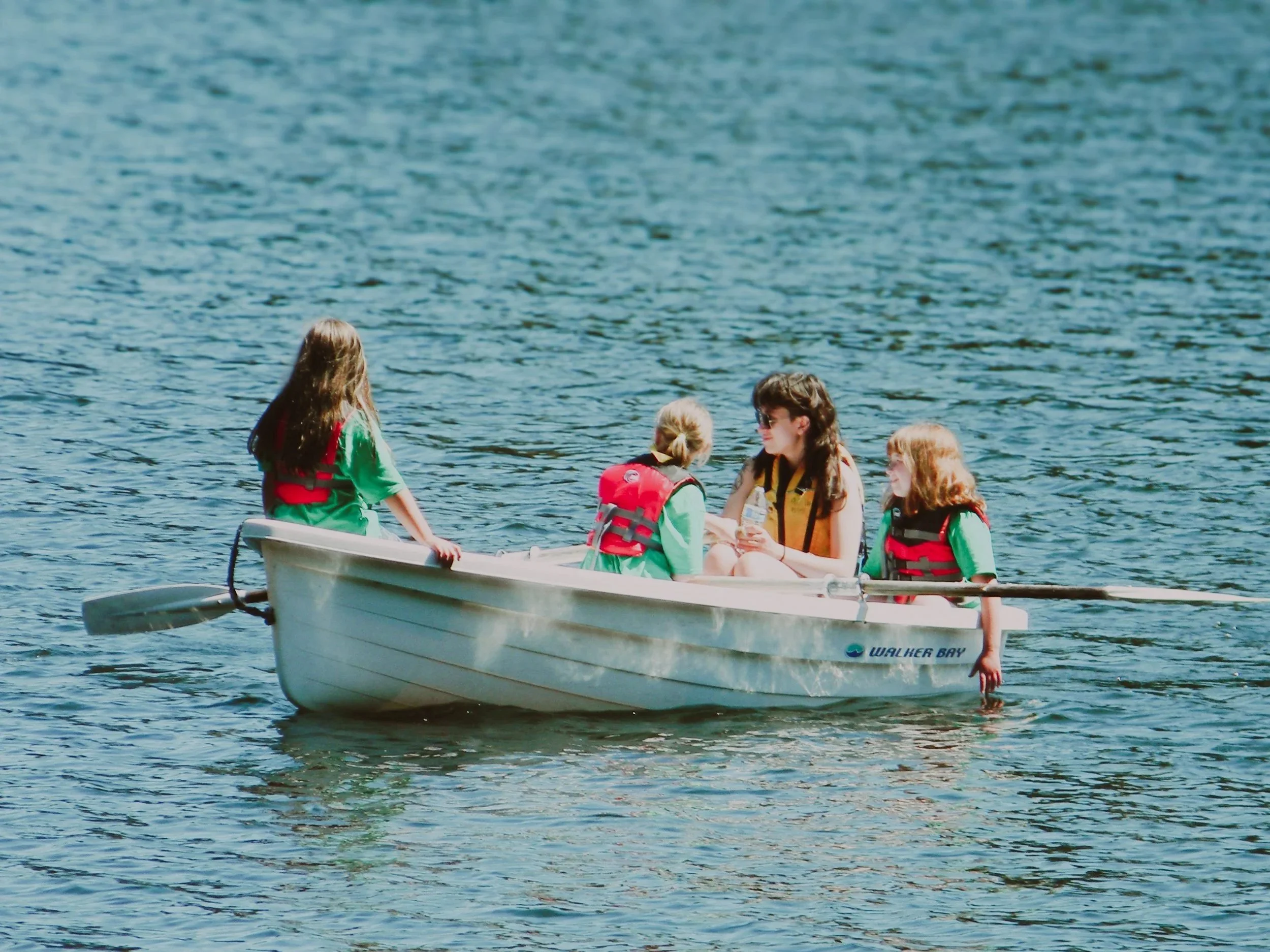 trail-and-sail-community-camp-gsww-girlscouts-western-washington-row-boat.jpg