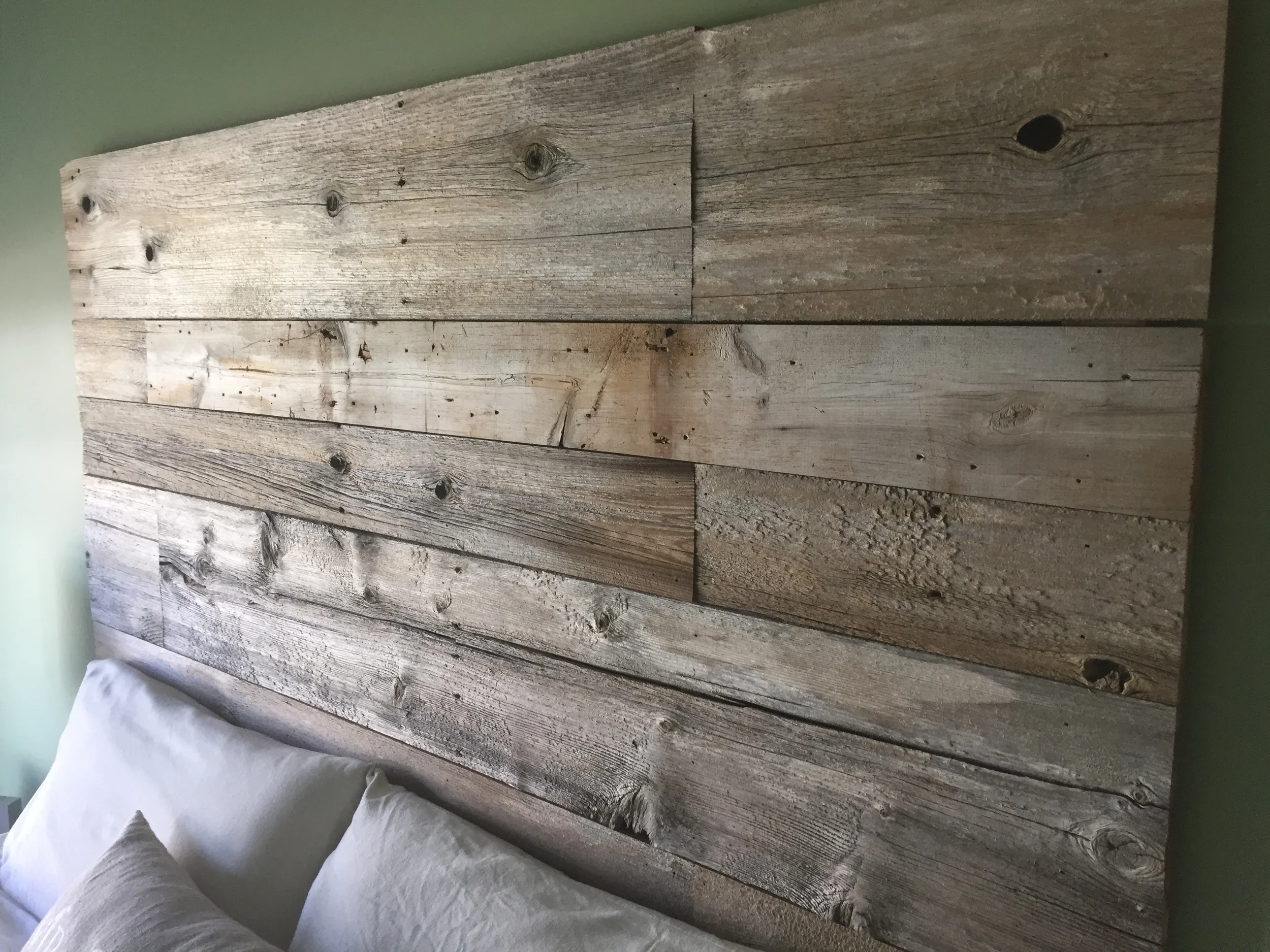 Barnwood headboard 2.jpg