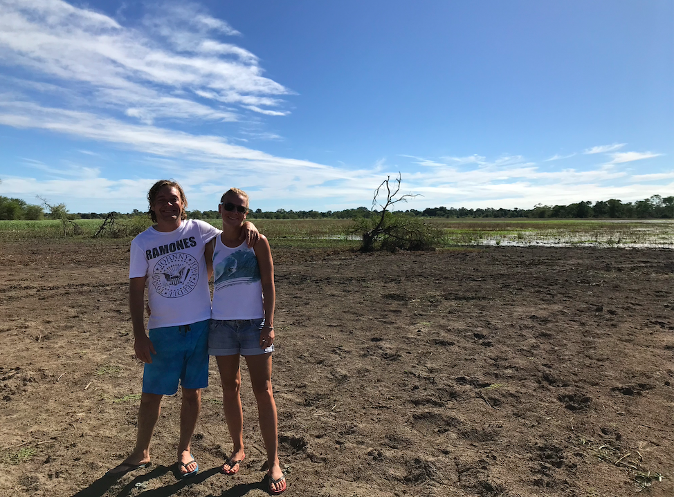 In front of a big pan in Zinave