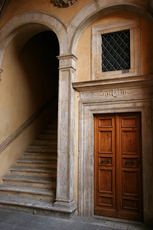      

 
  Door and stairs, Siena
 






















     