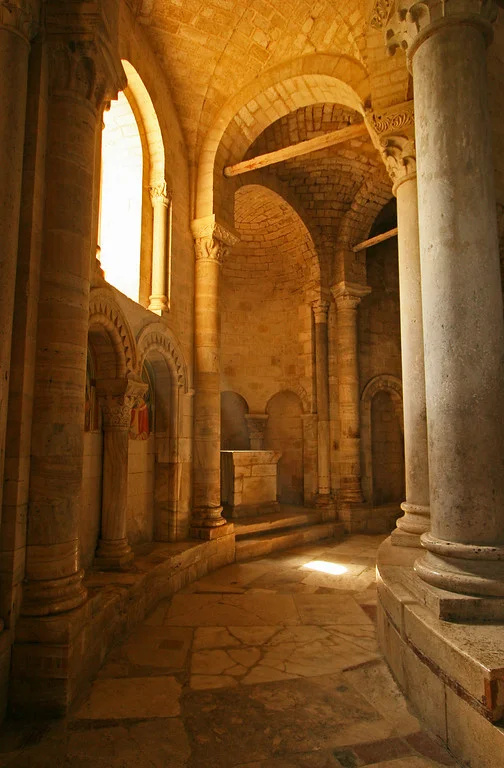      

 
  Abbey light, San Antimo
 






















     