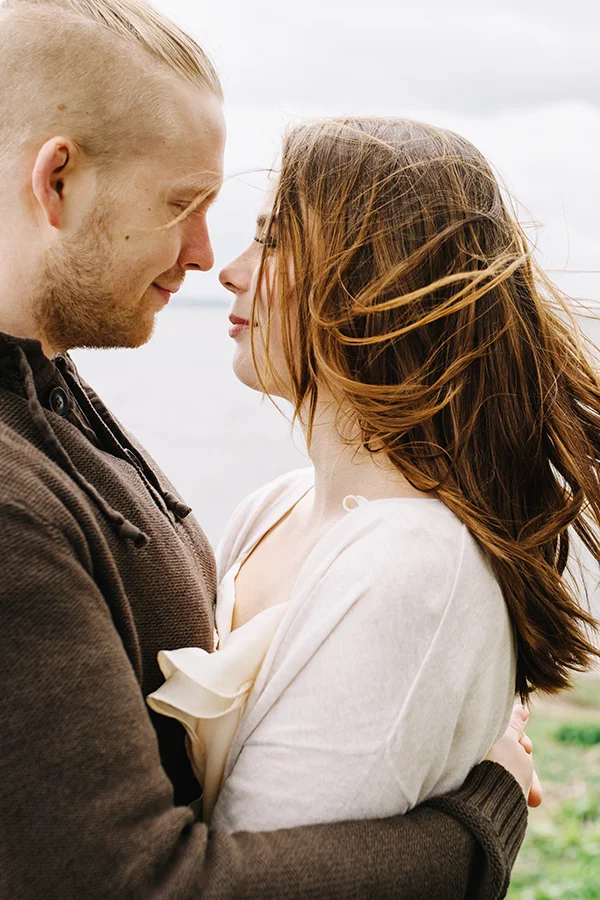 Kihlakuvaus Suomenlinnassa, Parikuvaus, Engagement Shoot in Suomenlinna, Helsinki