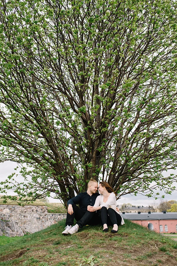 Kihlakuvaus Suomenlinnassa, Parikuvaus, Engagement Shoot in Suomenlinna, Helsinki