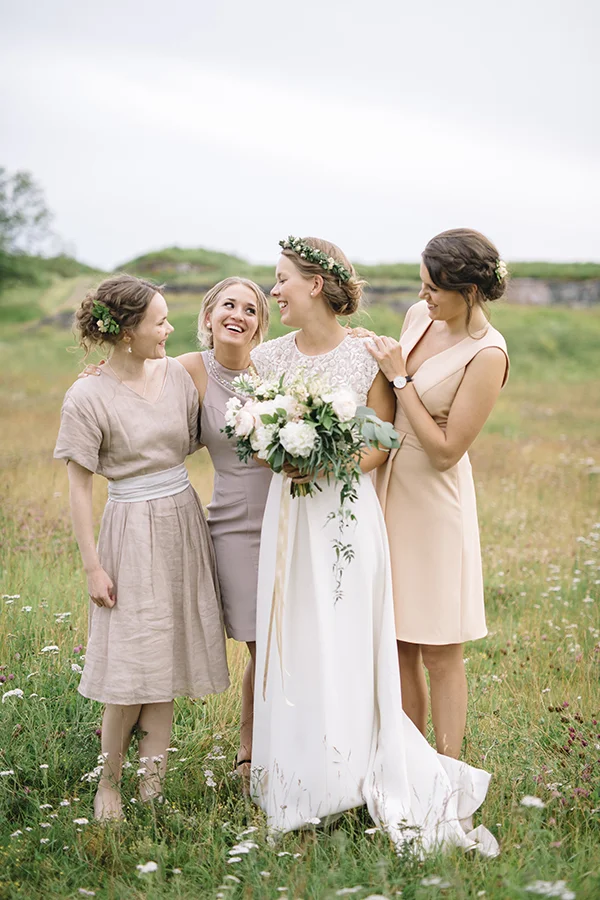 Dokumentaarinen hääkuvaus Tenalji von Fersen, Suomenlinna, Helsinki, Documentary Wedding Photography at Tenalji von Fersen, Suomenlinna, Helsinki, Finland, Destination Wedding Photographer