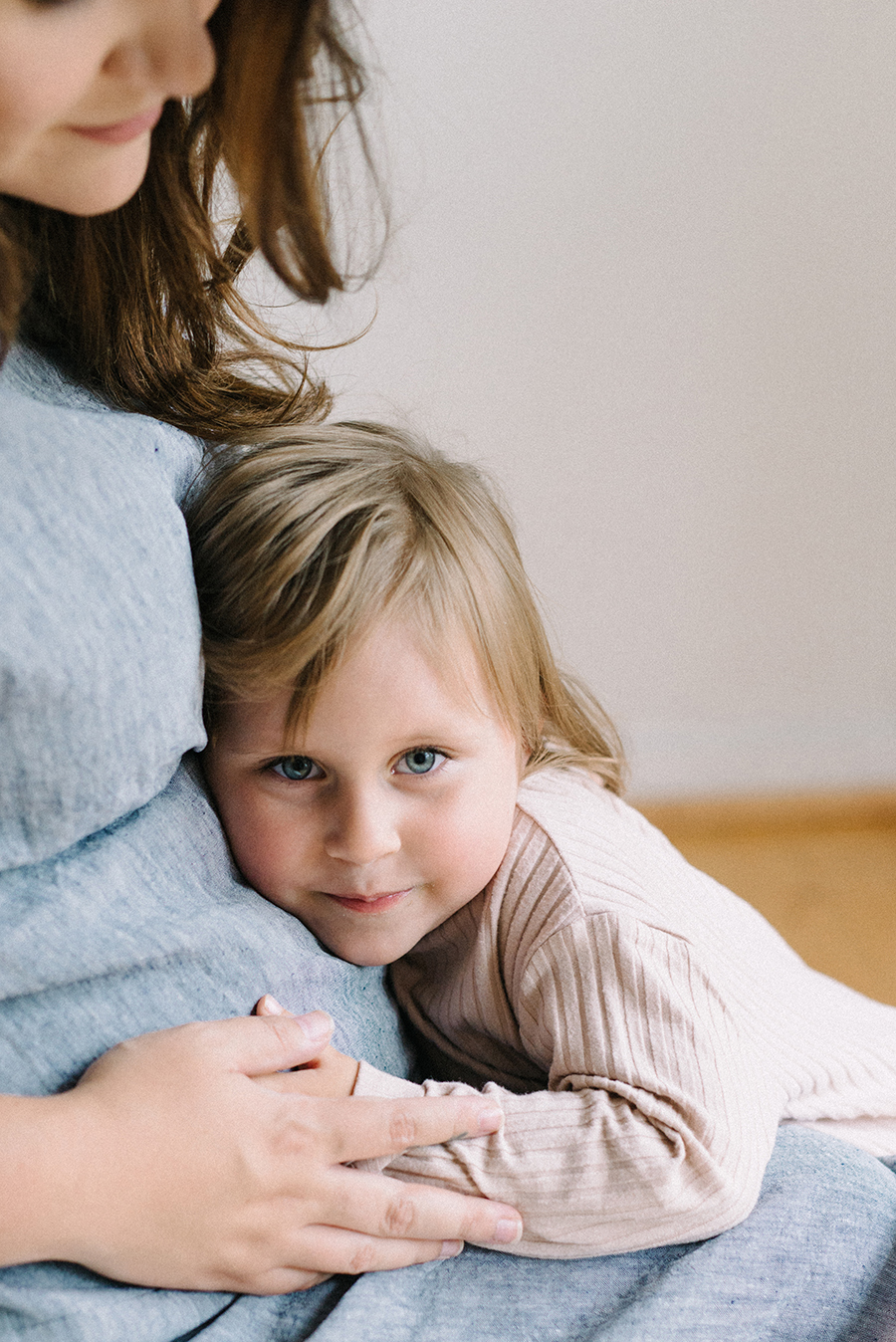 Photographer's maternity shoot, odotusajankuvausmother and daughter (11).jpg