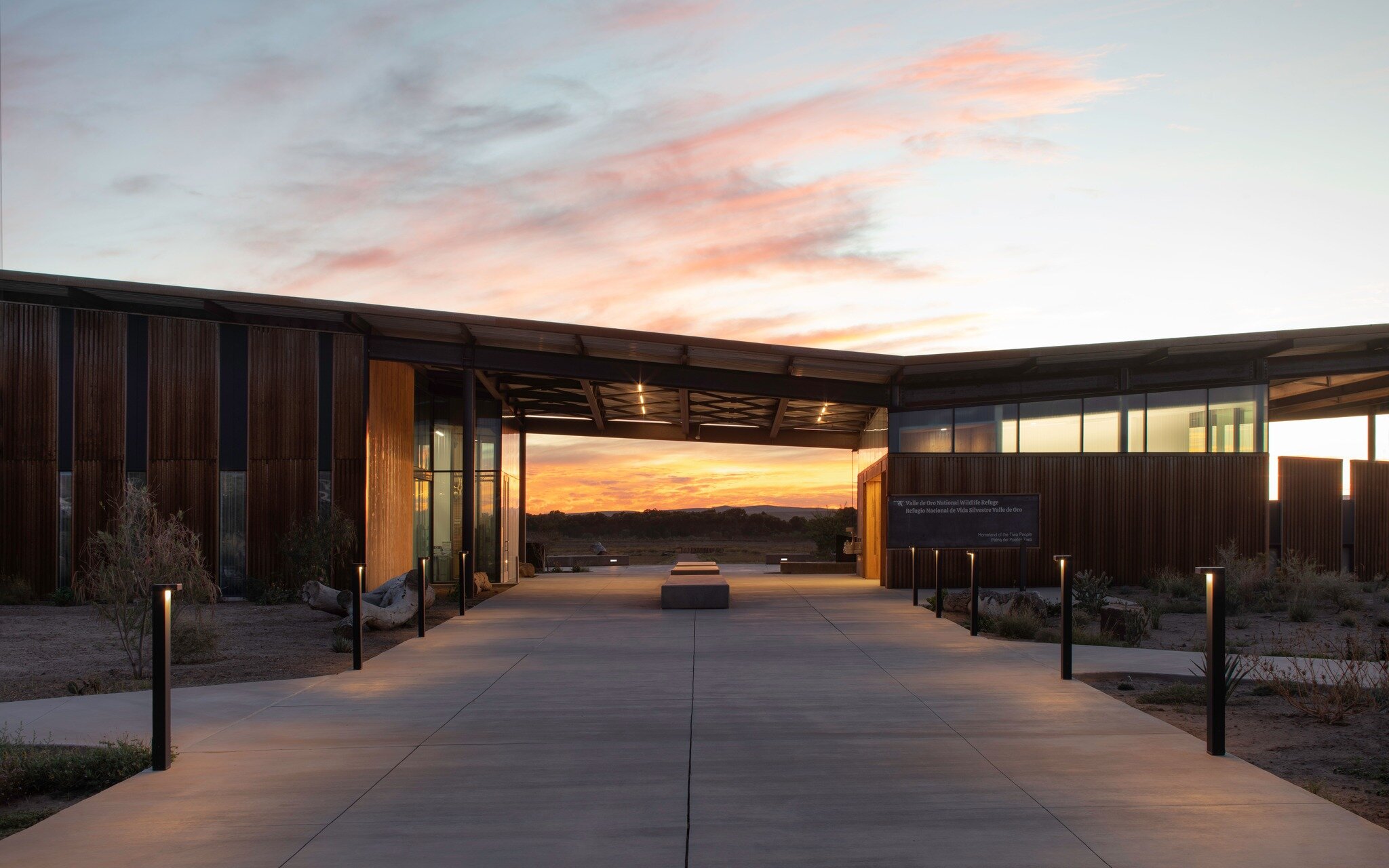 Valle de Oro has won the top award for contemporary architecture from the 2023 Jeff Harnar Awards! Surroundings lead both the landscape visioning during the design-build RFP, and the subsequent design of the external environs for the new Valle de Oro