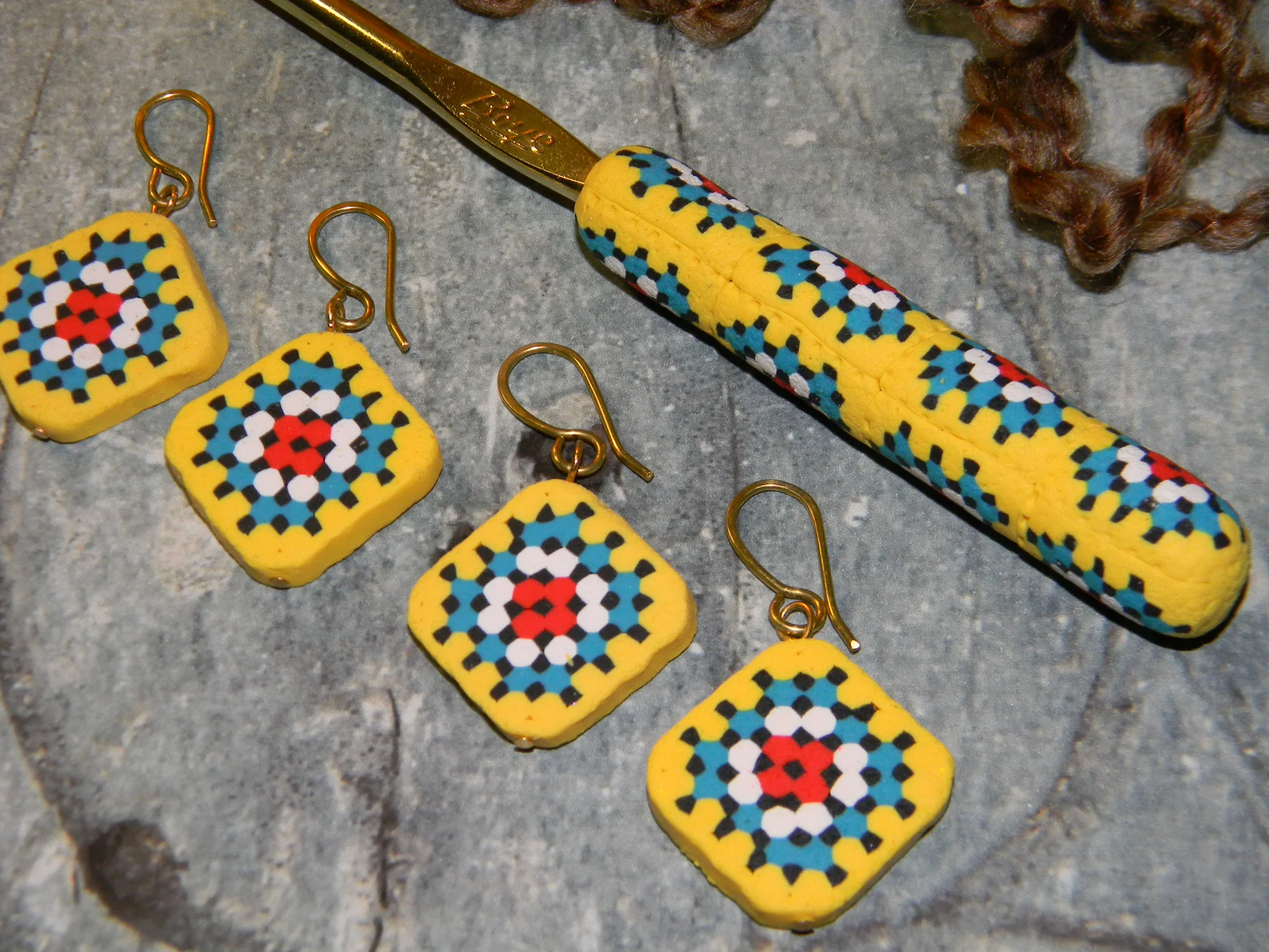 Granny Square Crochet Hook w/ Stitch Markers - Set 2