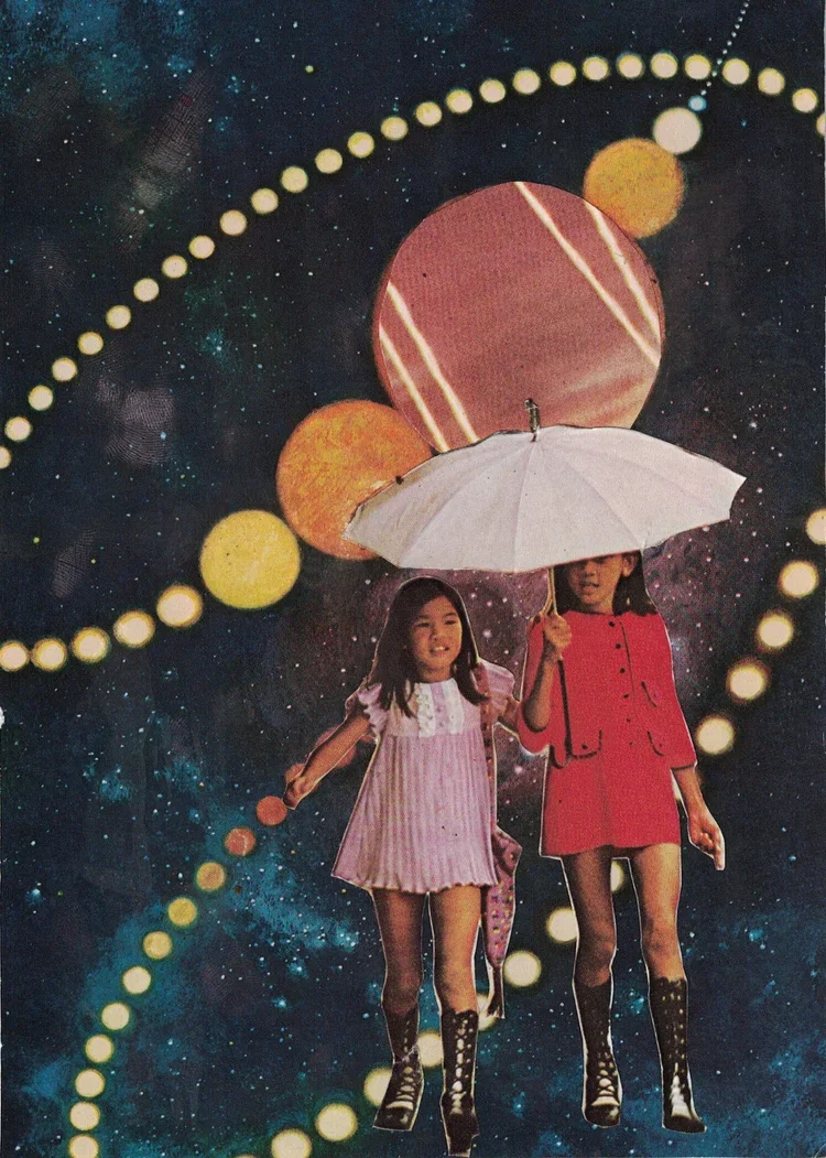 girls+umbrella.webp