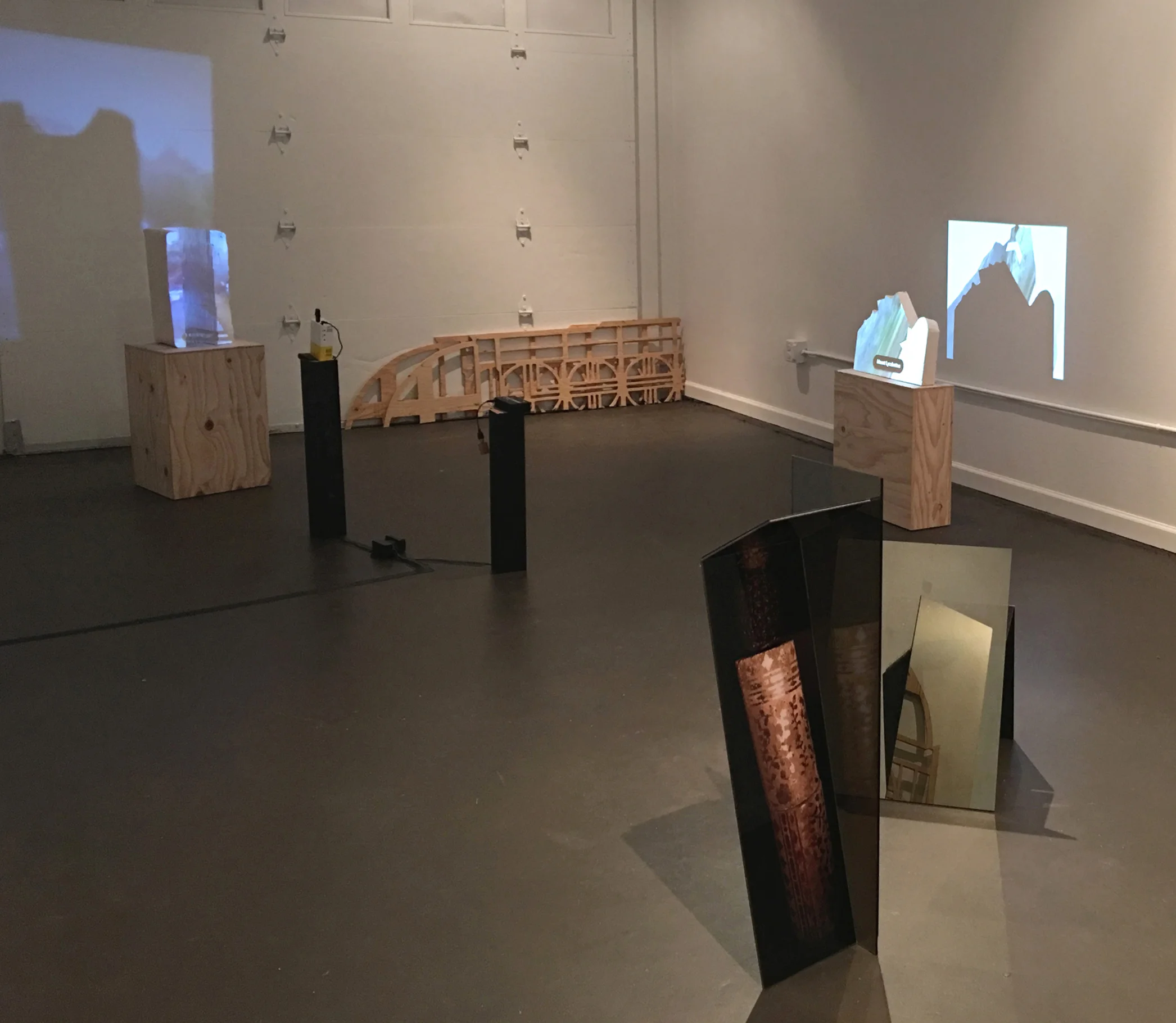 Delphi—Ekstasis meditates on the illusions in reality; what we choose to see and/or believe. (installation view) 2016
