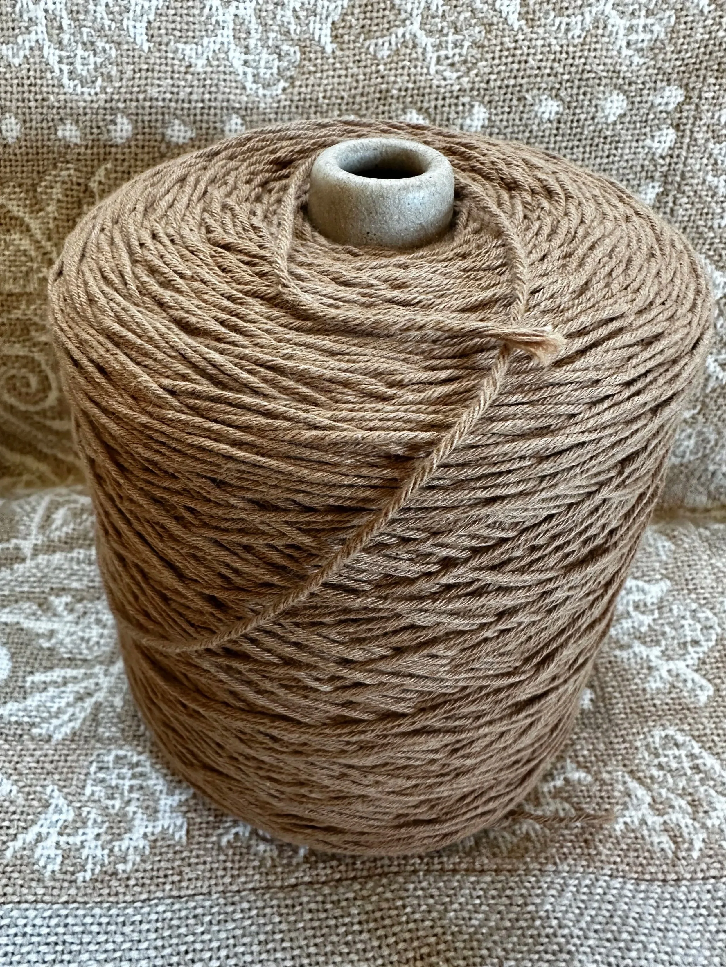 10/2/5 foxfibre® colorganic® worsted weight yarn 1 kg cones and 200g skeins