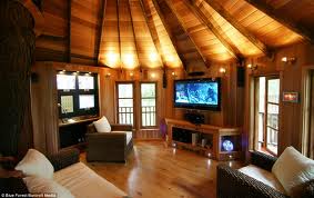 Peek into the Living Space of the Tree House 