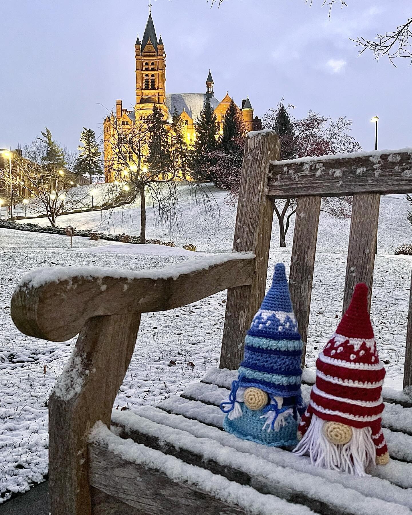 And we&rsquo;re back! Break was nice while it lasted. 

🎊Happy 2024 from the gnomies 🎊
.
.
.
#Crochet #Handmade #Gnomes #OldLadyStatus #Gonk