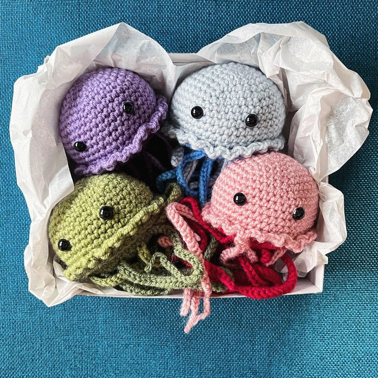 🪼 Little jellies have been delivered and are ready for Baby Pickle 🥒 to arrive! 🪼
.
.
.
#Crochet #Handmade #OldLadyStatus #Jellyfish