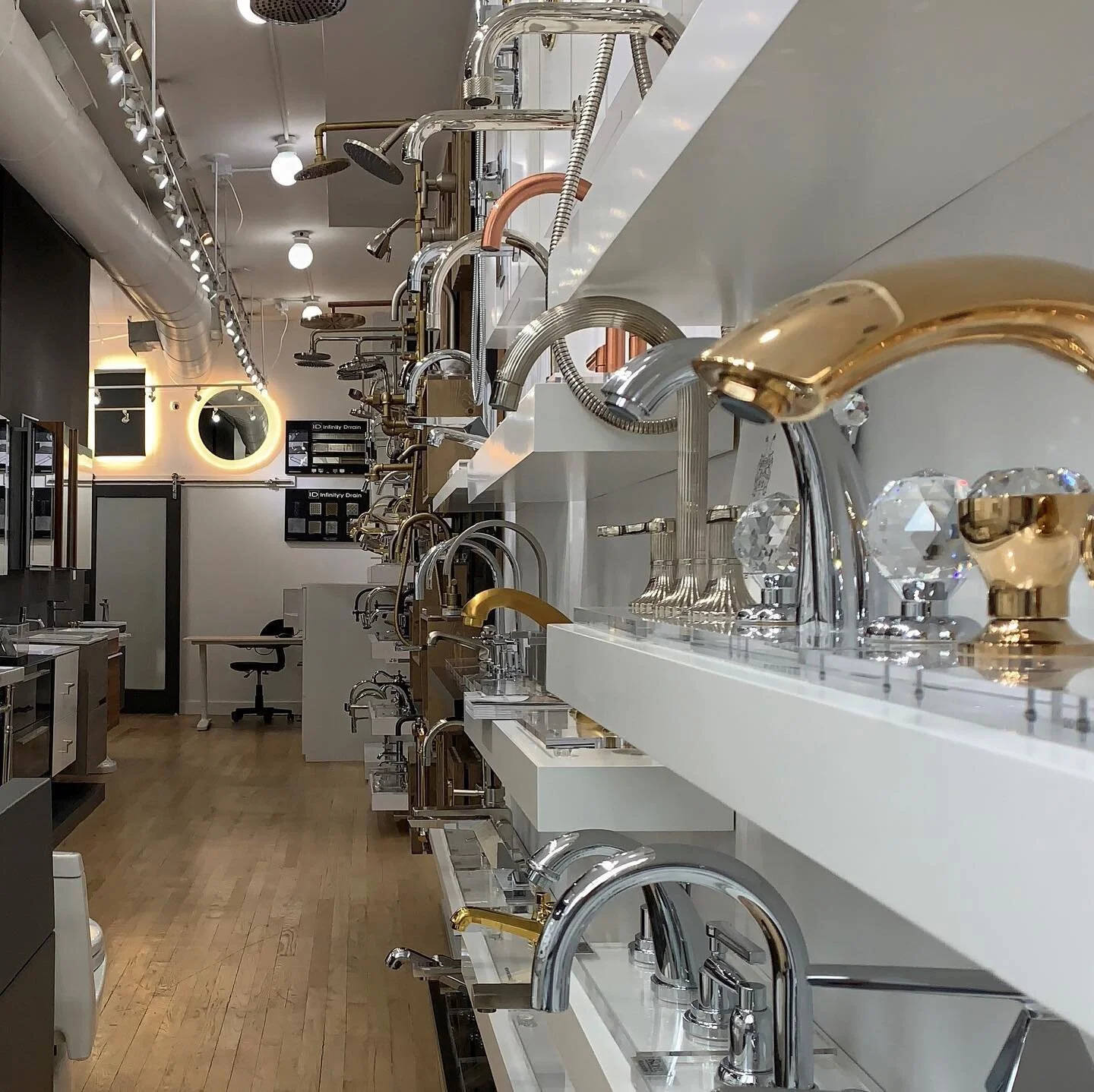 Elegance in Hardware and Bath