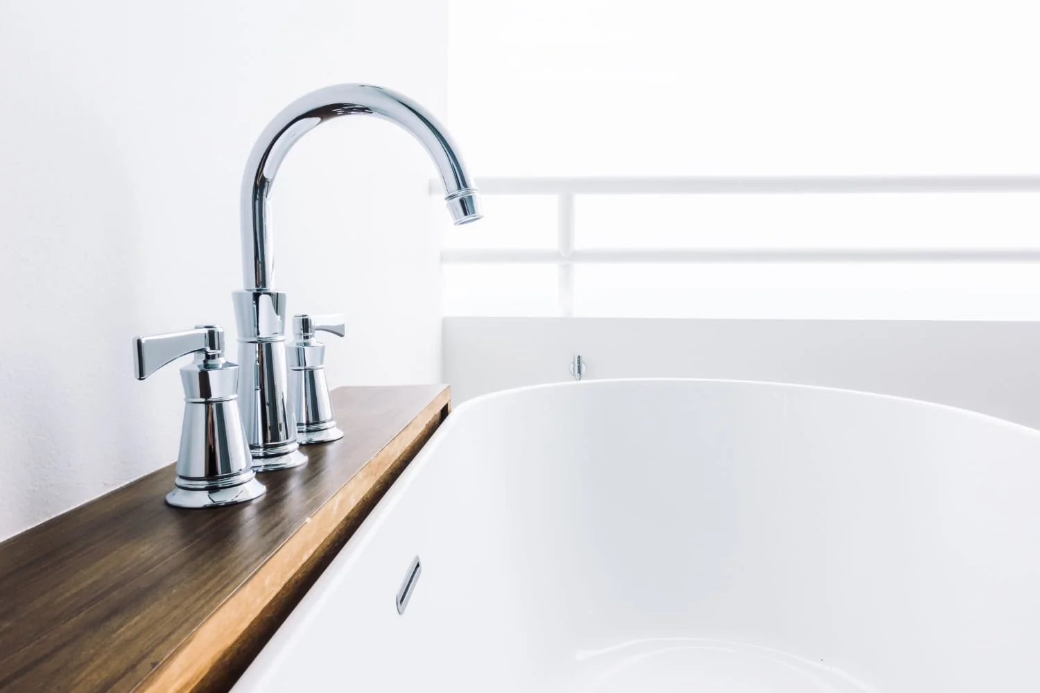 Unique Bathroom Hardware Sets for Small Bathrooms and Powder Rooms
