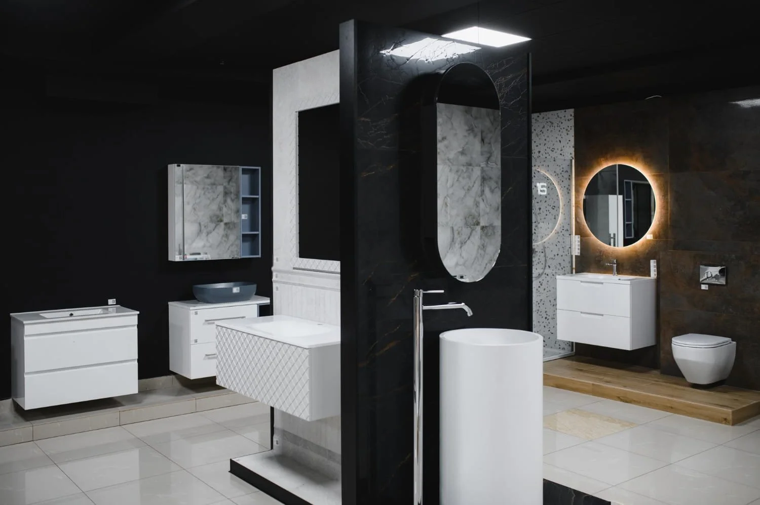 How to Choose Bathroom Vanity Hardware That Lasts