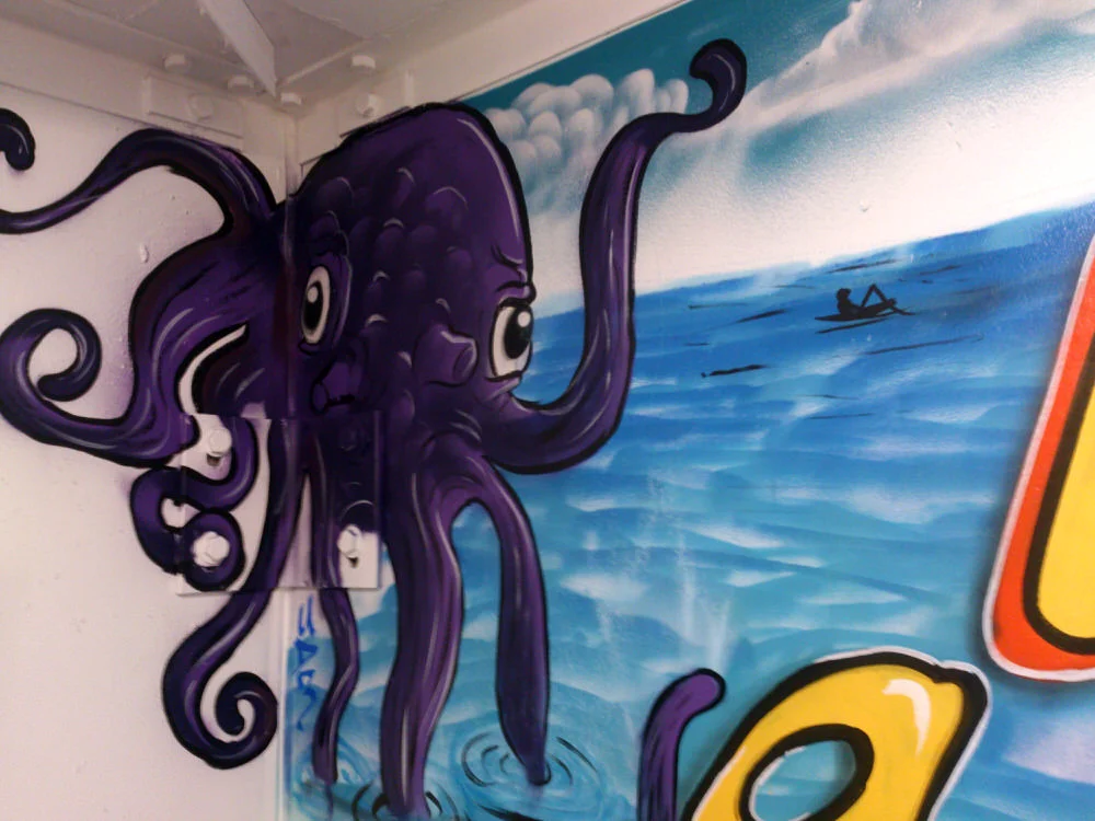 Mermaid-Mural-Maoubra-Hay-Warehouse-sam-shennan-theud3-ud3-design-illustration-art-sydney-australia-custom-graphic-designer-illustrator-mural-street-artist
07-1.jpg