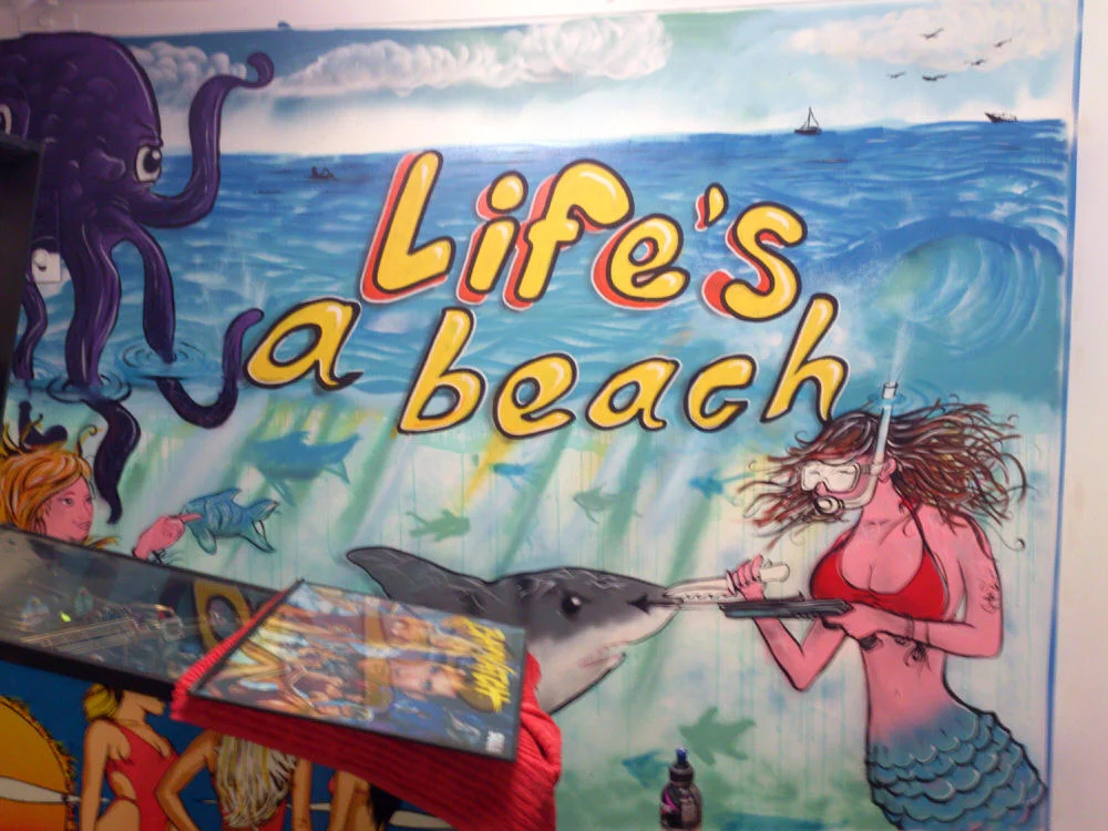 Mermaid-Mural-Maoubra-Hay-Warehouse-sam-shennan-theud3-ud3-design-illustration-art-sydney-australia-custom-graphic-designer-illustrator-mural-street-artist
08-1.jpg