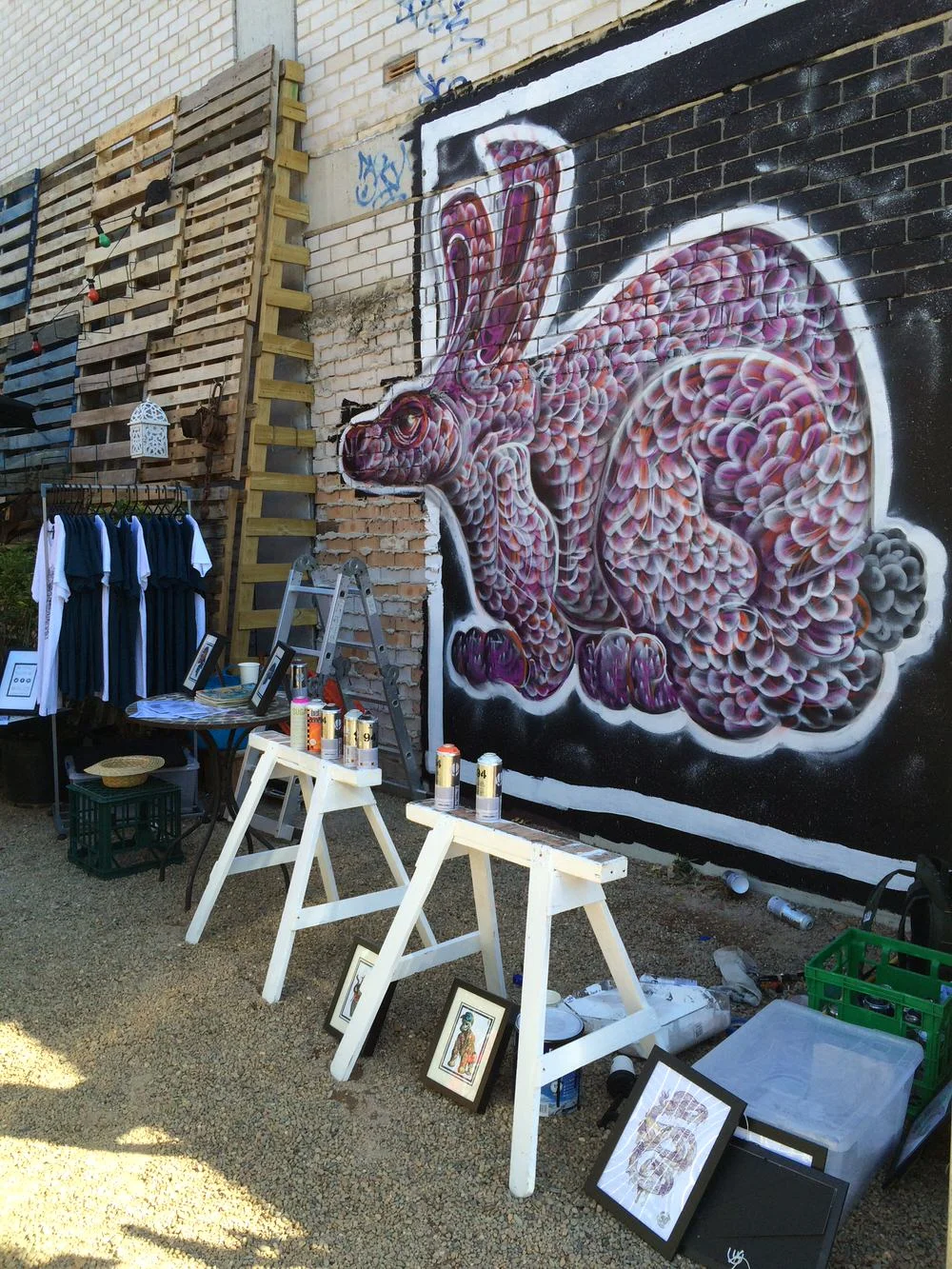 Breadandbutter-rabbit-mural-sam-shennan-theud3-ud3-design-illustration-art-sydney-australia-custom-graphic-designer-illustrator-mural-street-artist
02-1.jpg