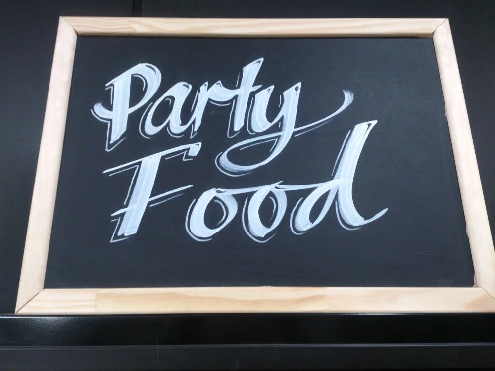 Signage-food-estate-sam-shennan-theud3-ud3-design-illustration-art-sydney-australia-custom-graphic-designer-illustrator-mural-street-artist
02-1.jpg