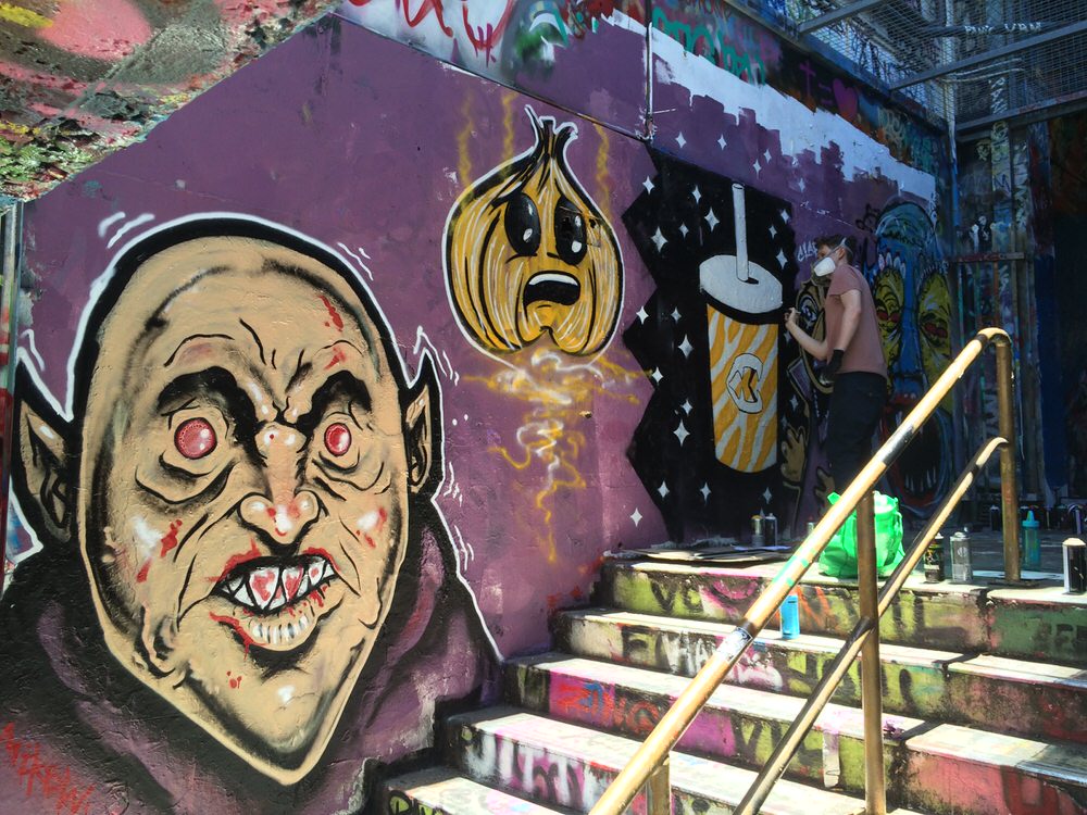 Sydney-uni-mike-irene-ben-sam-shennan-theud3-ud3-design-illustration-art-sydney-australia-custom-graphic-designer-illustrator-mural-street-artist
01-1.jpg