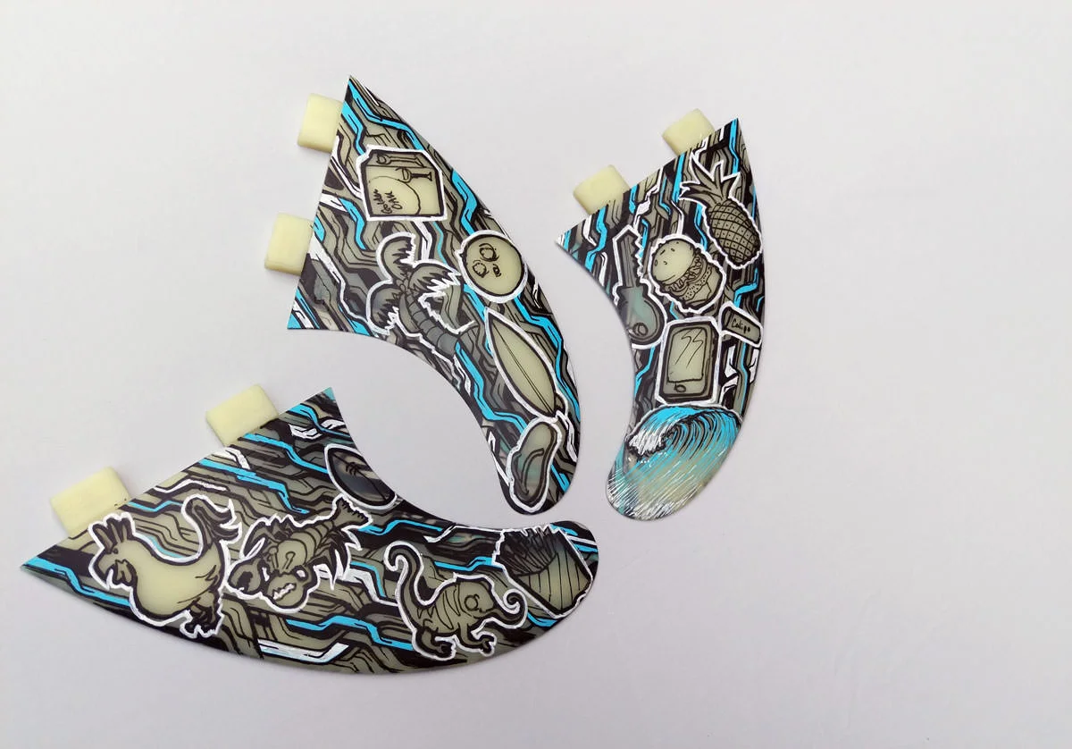 Surfboard-fins-custom-painted-sam-shennan-intricate-psychedelic-4.jpg