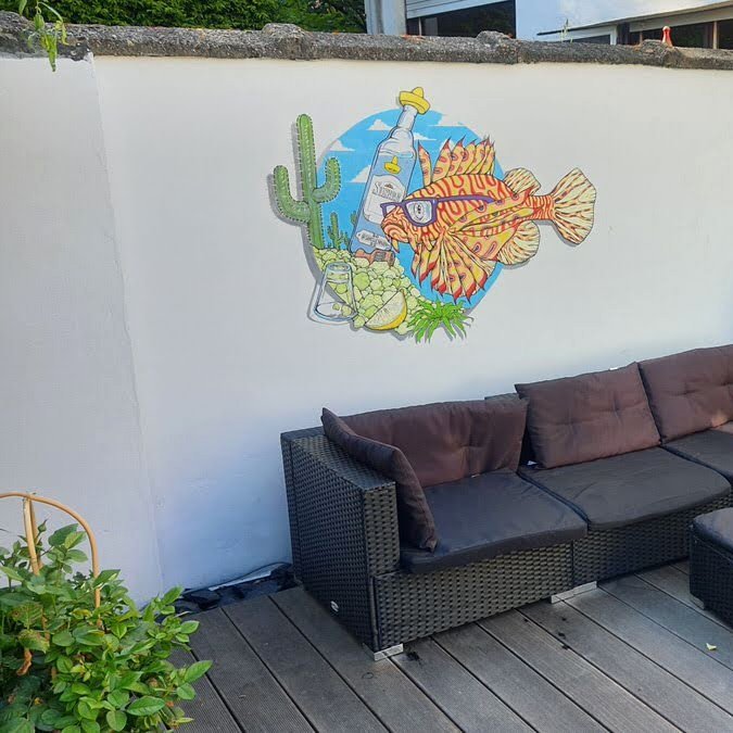 SamShennan-drink-like-a-lionfish-mural-resedential-posca-4.jpg