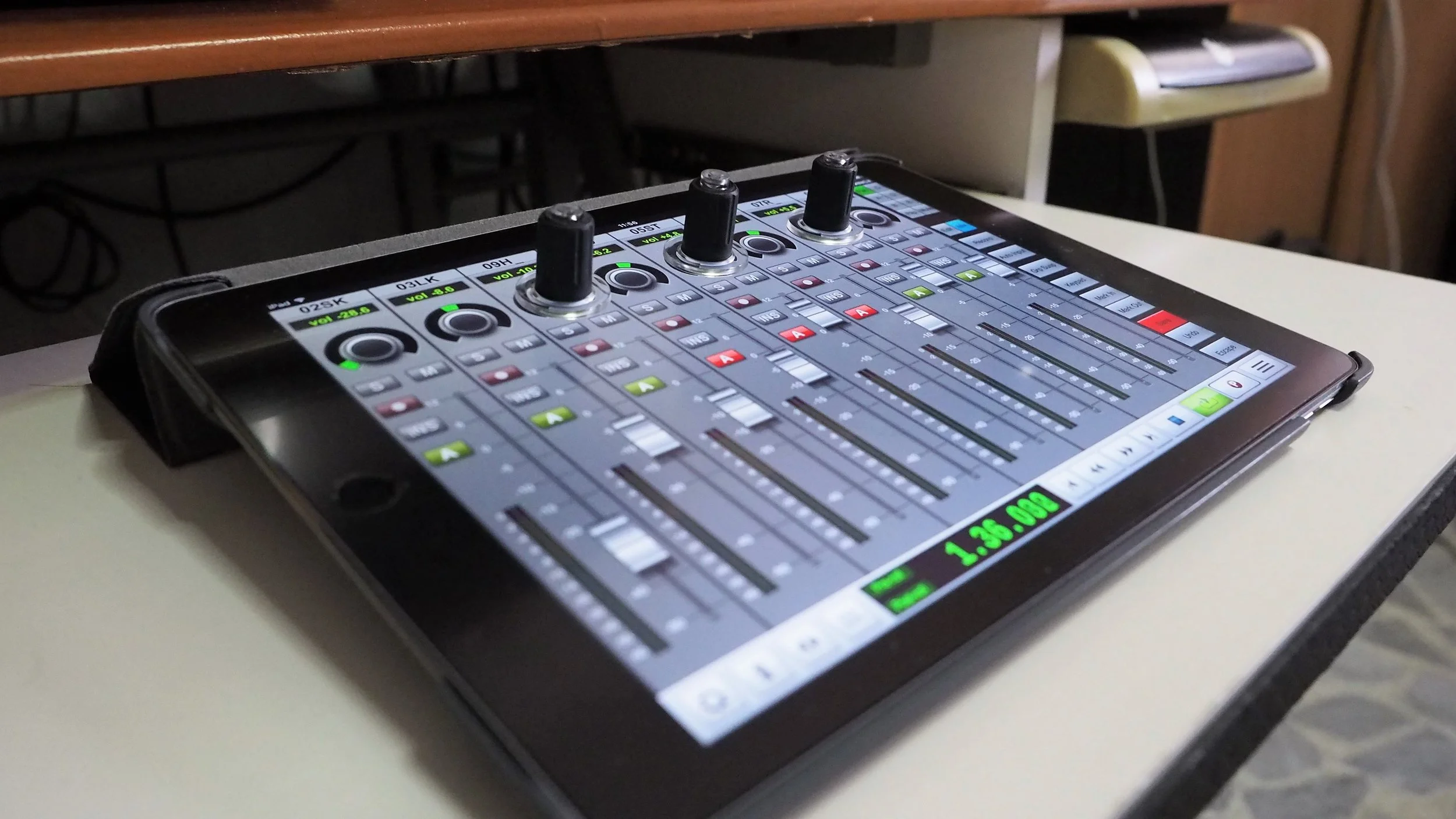 Tuna Knobs on V-Control Pro