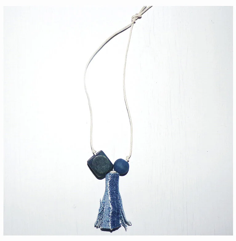 10No05KesienaxKeptNo29denimtassel100.JPG