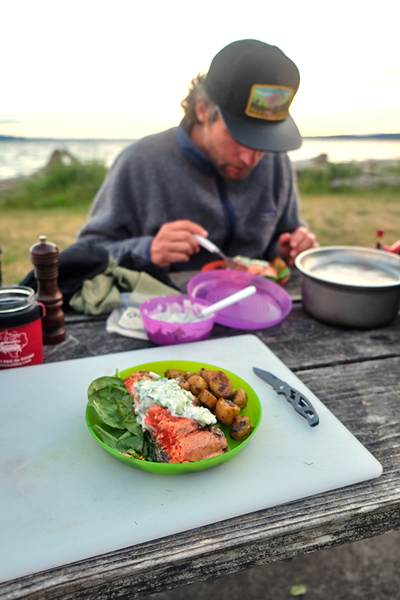 Camping dinner by kaspar